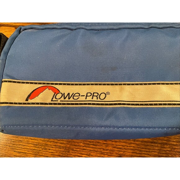 Vintage Rare Lowe Pro Alpine: Camera Fanny Pack Belt Bag Royal Blue Wristlet - Picture 2 of 5